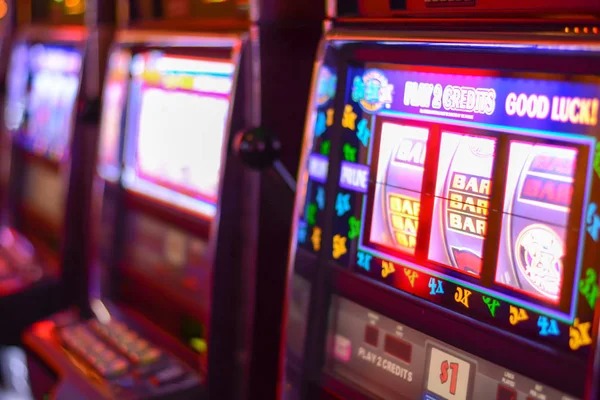 Tile layout and betting jonitogel slot Gaple Online tile layout and betting interface